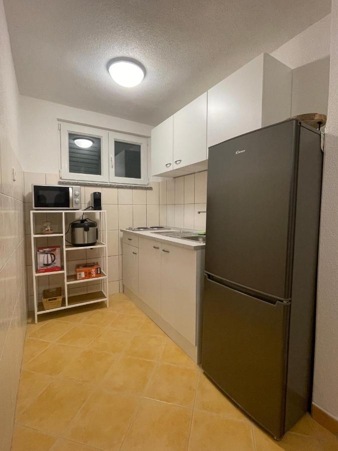 Kn House With Two Apartments Near Sea Рогозница Екстериор снимка