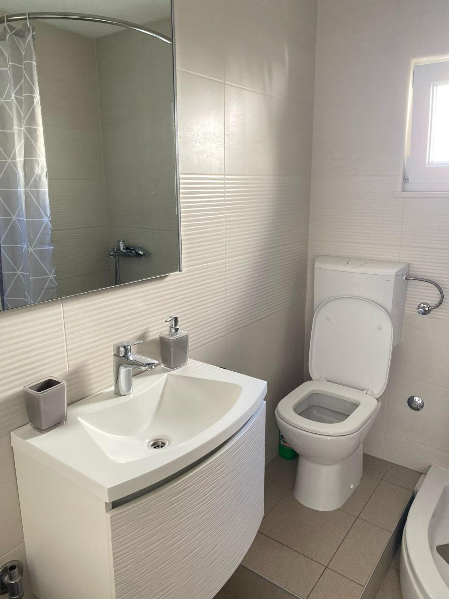 Kn House With Two Apartments Near Sea Рогозница Екстериор снимка